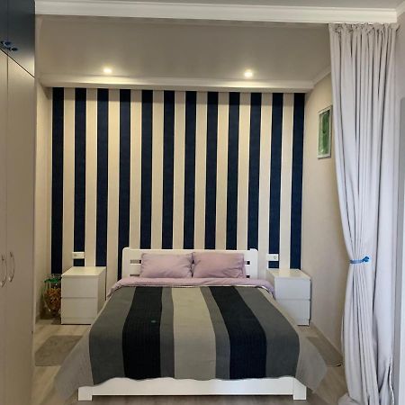 Arcadia Comfy Apartment Одесса Экстерьер фото